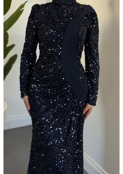 Felina Önden Drape Balık Abiye Lacivert fırsatları