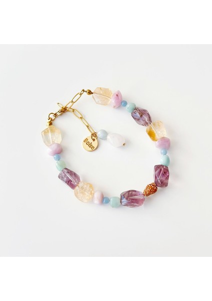 Renkli Çoklu Bileklik, Şık ve Trend Takı, Günlük ve Özel Gün Kullanımı fiyatları