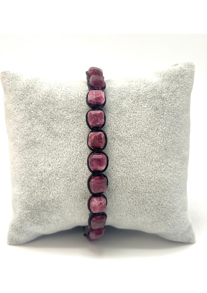 Doğal Taş Yakut Küp Kesim Makrome Bileklik, Şık ve Özgün Tasarım, 6mm