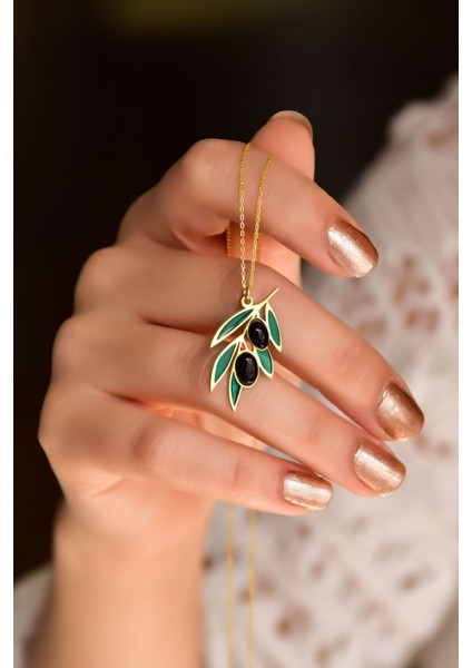 925 Ayar Gümüş Gold Kaplama Siyah Taşlı Zeytin Dalı Kolye