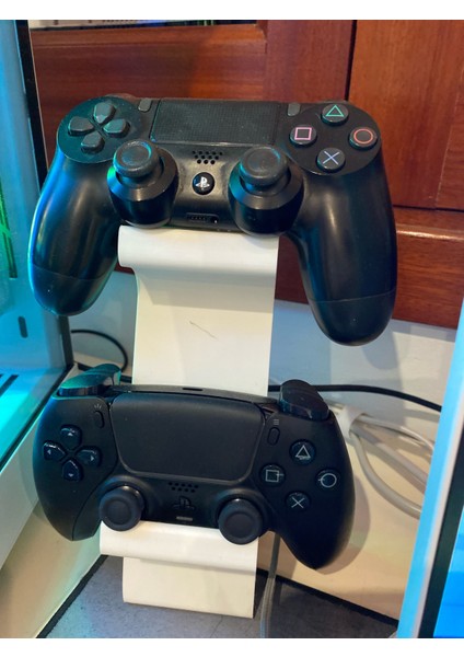 Playstation Kolu ve Kulaklık Standı – Şık Siyah 3D Yazıcı Üretimi Düzenleyici fiyatları