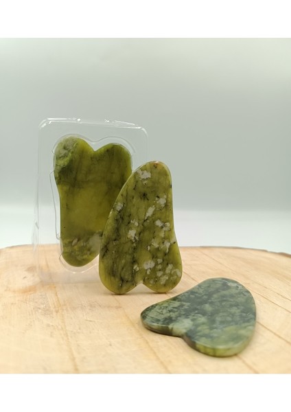 Yeşil Doğal Kalp Gua Sha Taşı - Sağlıklı ve Ferahlatıcı Bakım Aracı fiyatları