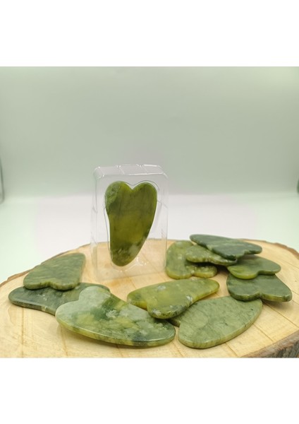 Yeşil Doğal Kalp Gua Sha Taşı - Sağlıklı ve Ferahlatıcı Bakım Aracı modelleri