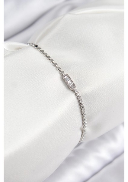 Bfs Pirinç Zirkon Taşlı Dikdörtgen Model Ezme Zincir Gümüş Renk Kadın Bileklik