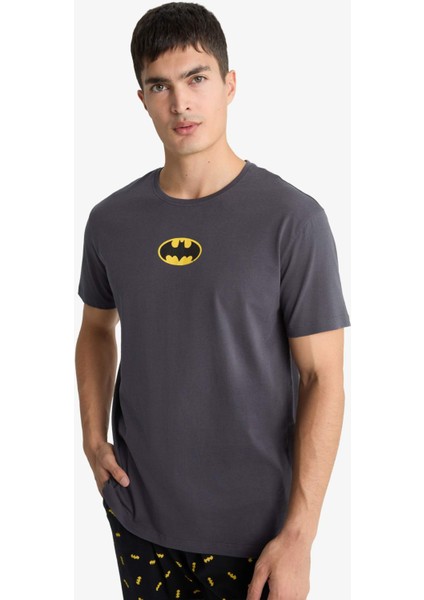 Batman Pijama Takımı Regular Fit Kısa Kollu Üst Uzun Alt D2604AX25AU modelleri