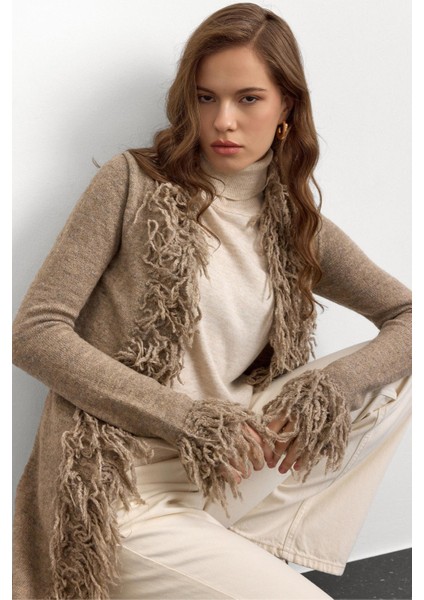 Püskül Detaylı Uzun Triko Hırka Vizon 8281