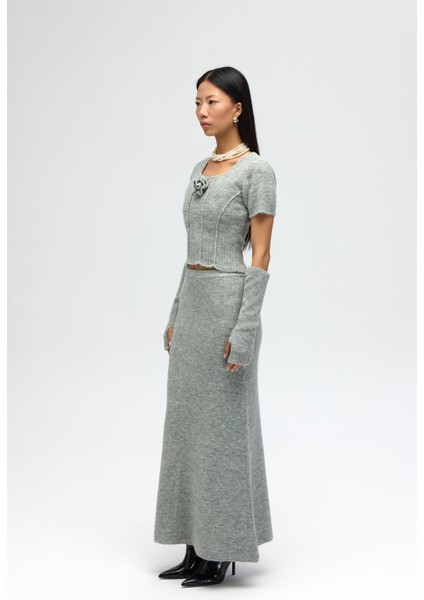Lumi Gül Detay Gri Crop Etek Triko Takım modelleri