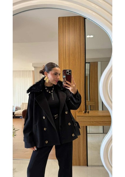 Siyah Kaşe Kaban Yakası Çıkarılabilir Kürklü