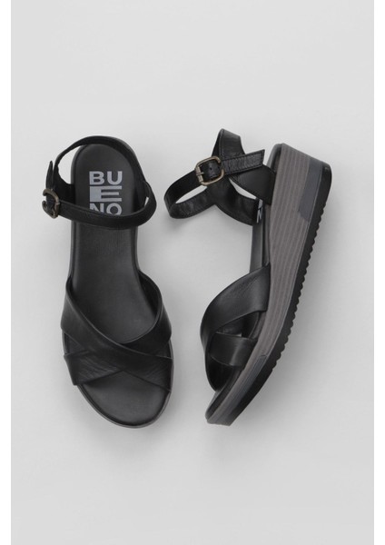 Siyah Deri Kadın Dolgu Topuklu Sandalet 01WL3303 01WL3303