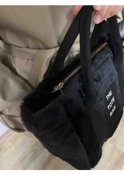 The Totebag Kadın Peluş Omuz ve El Çantası – Sıcak Dokulu Şık Tasarım fiyatları