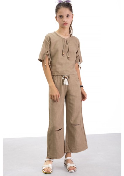 Kahve Boyundan Bağlamalı Tişörtlü Kız Çocuk Pantolonlu 2li Takım 21188