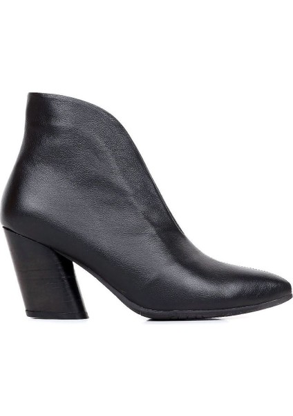 Siyah Deri Kadın Topuklu Bot 01WR1404 01WR1404
