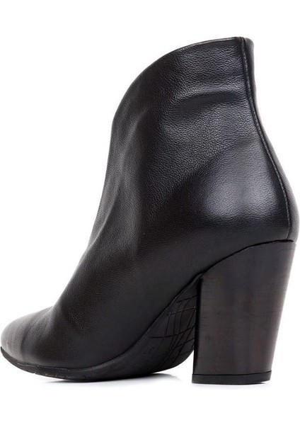 Siyah Deri Kadın Topuklu Bot 01WR1404 01WR1404 fırsatları