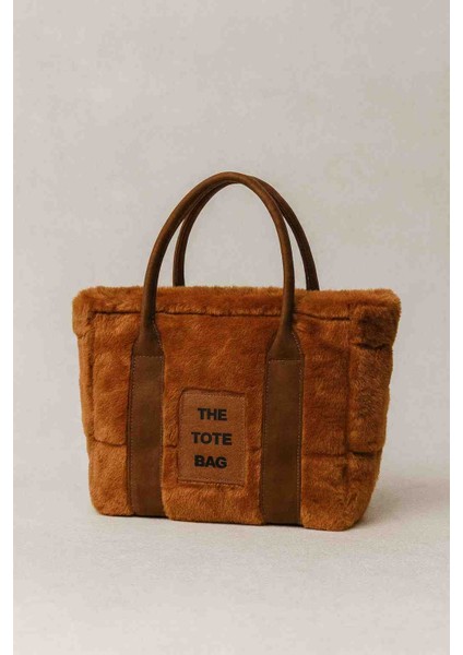 The Totebag Kadın Peluş Omuz ve El Çantası – Sıcak Dokulu Şık Tasarım fiyatları