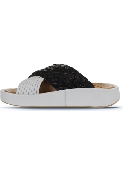 Siyah Beyaz Deri Kadın Düz Terlik 01WU4624 01WU4624 fırsatları