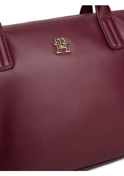 Tommy Hilfiger Kadın El ve Çapraz Çanta AW0AW17708VLP indirimleri