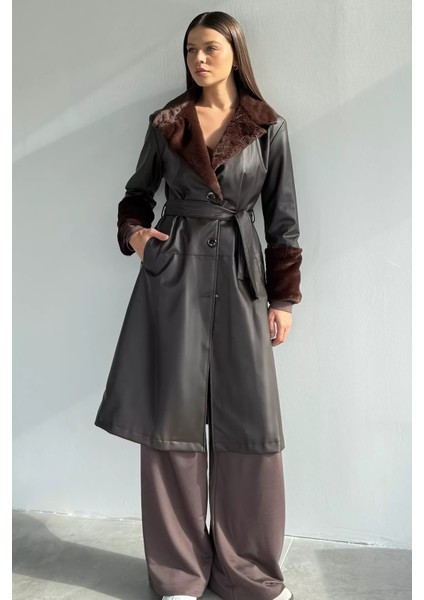 Kadın Yaka ve Bilek Kürk Garnili Bel Kuşaklı Suni Deri Trençkot P-00018682