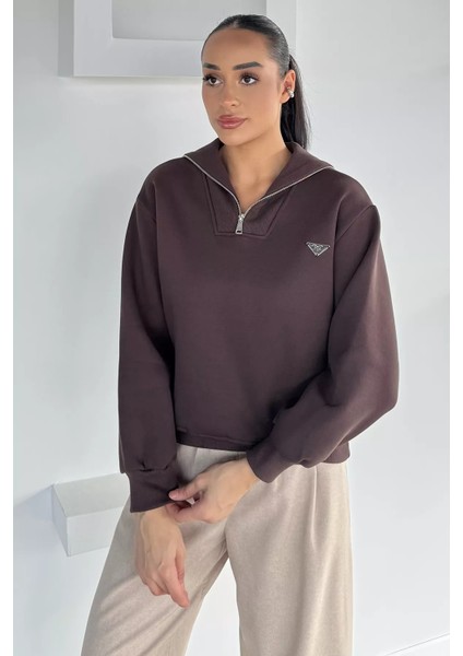 Kadın Yarım Fermuarlı Metal Aksesuarlı Şardonlu Sweatshirt P-00018601