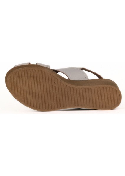 Gri Deri Kadın Dolgu Topuklu Sandalet 01WE3906 01WE3906 indirimleri