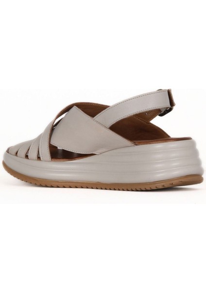 Gri Deri Kadın Dolgu Topuklu Sandalet 01WE3201 01WE3201 fırsatları