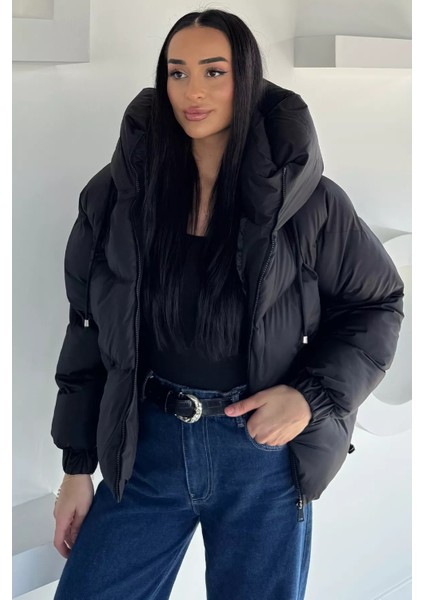 Kadın Kapüşonlu Iç Astarlı Bilek ve Bel Lastikli Şişme Mont P-00018670