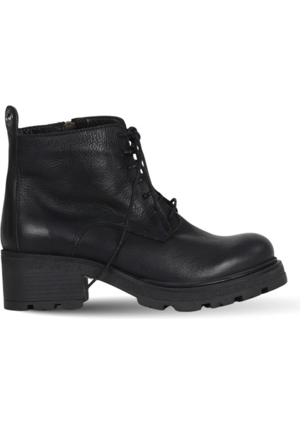Siyah Deri Kadın Dolgu Topuklu Bot 01WD2301 01WD2301