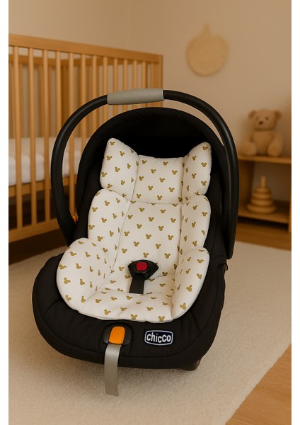 Çift Katlı Ekru Pike ve Mickey Desenli Çift Yönlü Puset Örtüsü, Minderi ve Çarşafı (3lü Set)