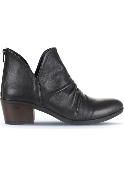 Siyah Deri Kadın Topuklu Bot 01WD1103 01WD1103