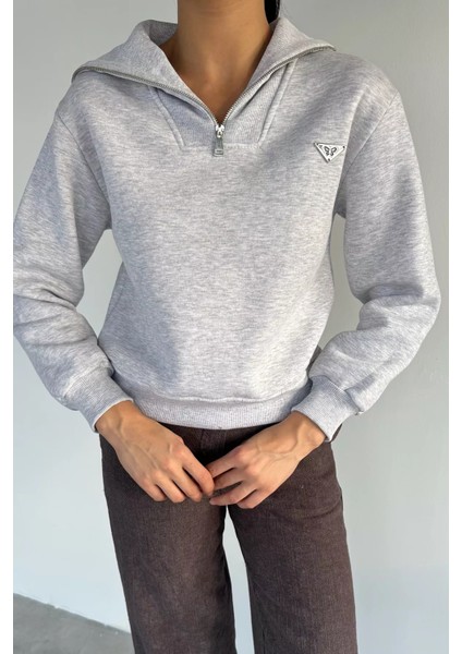 Kadın Yarım Fermuarlı Metal Aksesuarlı Şardonlu Sweatshirt P-00018601 fiyatları
