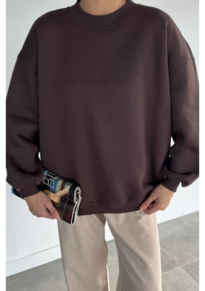 Kadın Bisiklet Yaka Şardonlu Oversize Sweatshirt P-00018609 modelleri