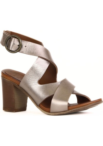 Gri Parlak Deri Kadın Topuklu Sandalet 01WS2700 01WS2700 fiyatları