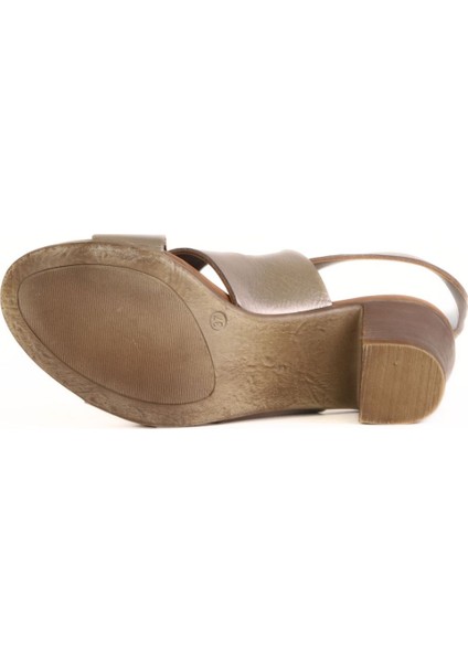 Gri Parlak Deri Kadın Topuklu Sandalet 01WS2700 01WS2700 indirimleri