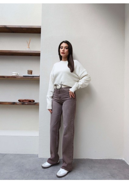 Straight Paça Kesik Jean fırsatları