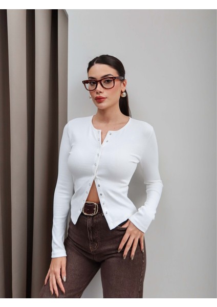 Uzun Kol Ön Çıtçıtlı Bluz fırsatları