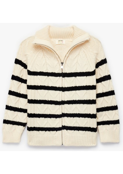 Uzun Kollu Fermuarlı Dokulu Triko Hırka