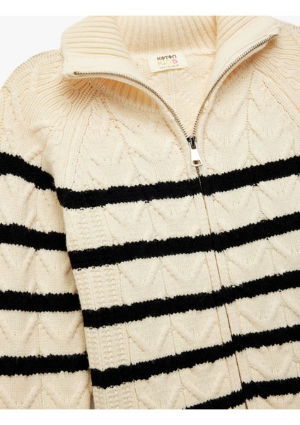 Uzun Kollu Fermuarlı Dokulu Triko Hırka modelleri