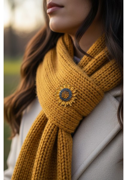 Altın Rengi Taş Detayl Ay Çiçeği Broş (4cm) fiyatları