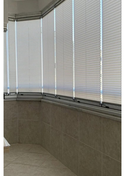 Gri Katlanabilir Plise Perde, Cam Balkon Perdeleri, Ofis Perdeleri, Pvc Pencere Perdeleri