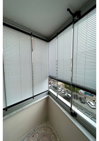 Gri Katlanabilir Plise Perde, Cam Balkon Perdeleri, Ofis Perdeleri, Pvc Pencere Perdeleri