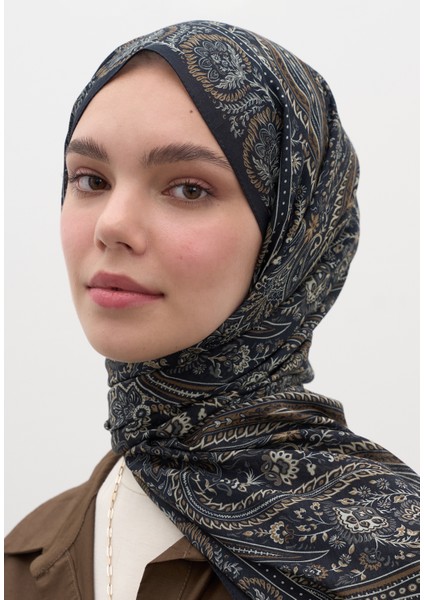 Petra Desen Şal Siyah fırsatları