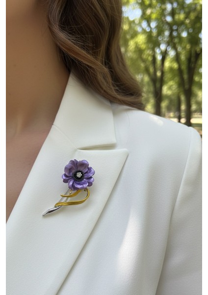 Akrilik Iki Renkli Zarif Çiçek Broş (6cm)