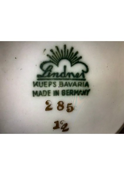 26 cm Yüksekliğinde Alman Lindler Bavaria Echt Gold Vazo Sürahi