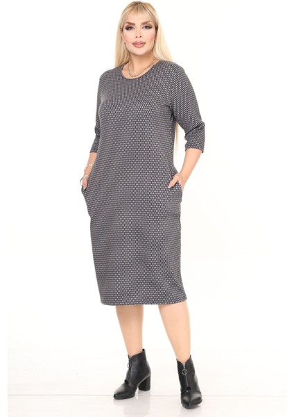 Çift Cepli Desenli Esnek Kışlık Büyük Beden Midi Elbise 22D-2714 fiyatları