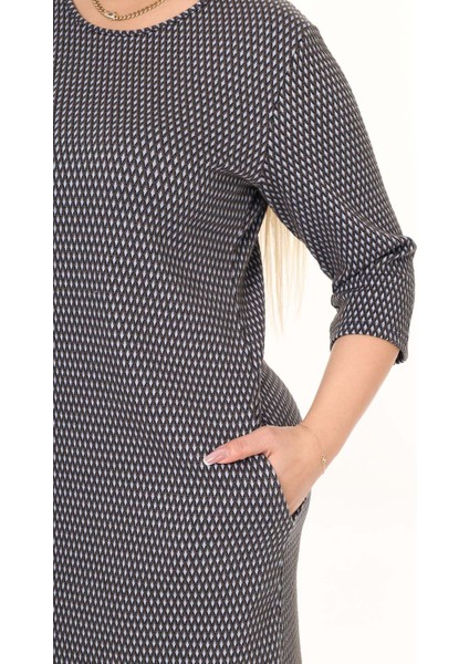 Çift Cepli Desenli Esnek Kışlık Büyük Beden Midi Elbise 22D-2714 fırsatları