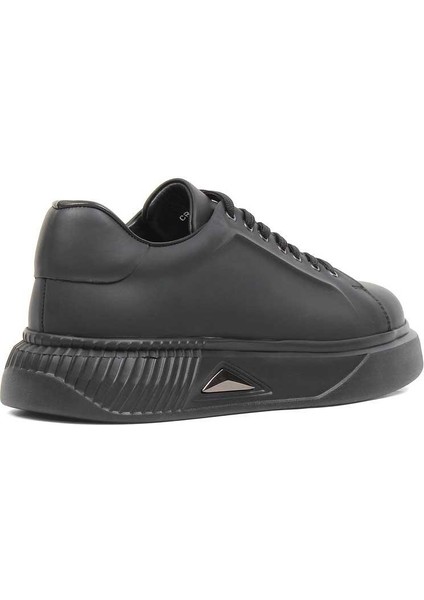Erkek Mat Siyah Bağcıklı Kalın Tabanlı Deri Sneaker indirimleri