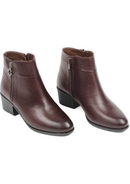 Kadın Kahverengi Fermuarlı Deri Bot