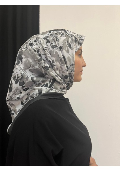 Flora Canlı Çiçek Desenli Eşarp fiyatları