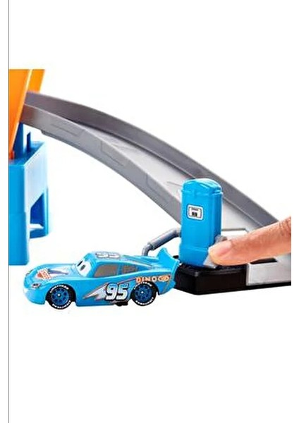 Dinoco Araba Yıkama Seti Etkileşimli Oyun Deneyimi Renk Değiştiren Araba ile 4 Yaş ve Üzeri