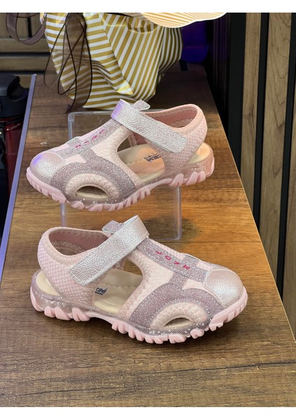 Çocuk Tek Bantlı Simli Sandalet Pembe Renkli Esnek Yapı Erkek Çocuklar İçin fiyatları