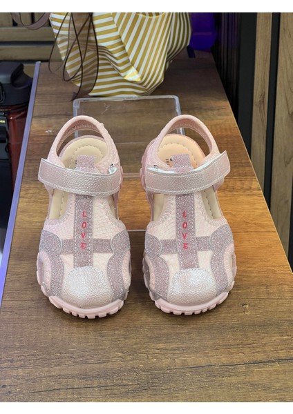 Çocuk Tek Bantlı Simli Sandalet Pembe Renkli Esnek Yapı Erkek Çocuklar İçin fırsatları